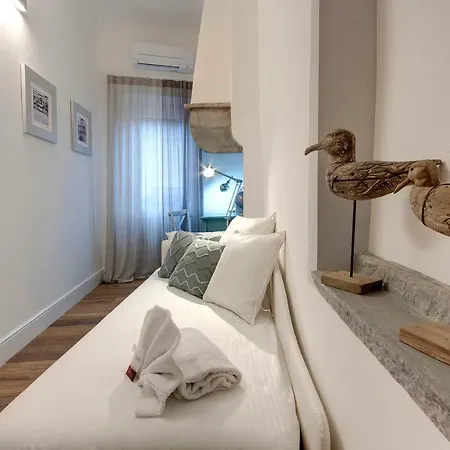 Apartment Parione Roof Terrace By Mamo Florence